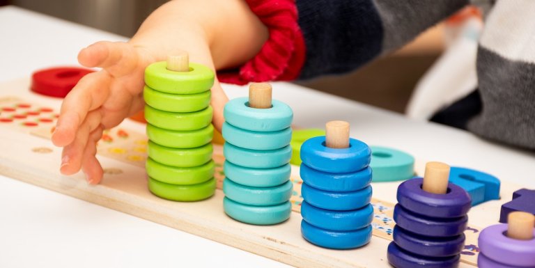 Matériel pédagogique pour apprendre à dénombrer